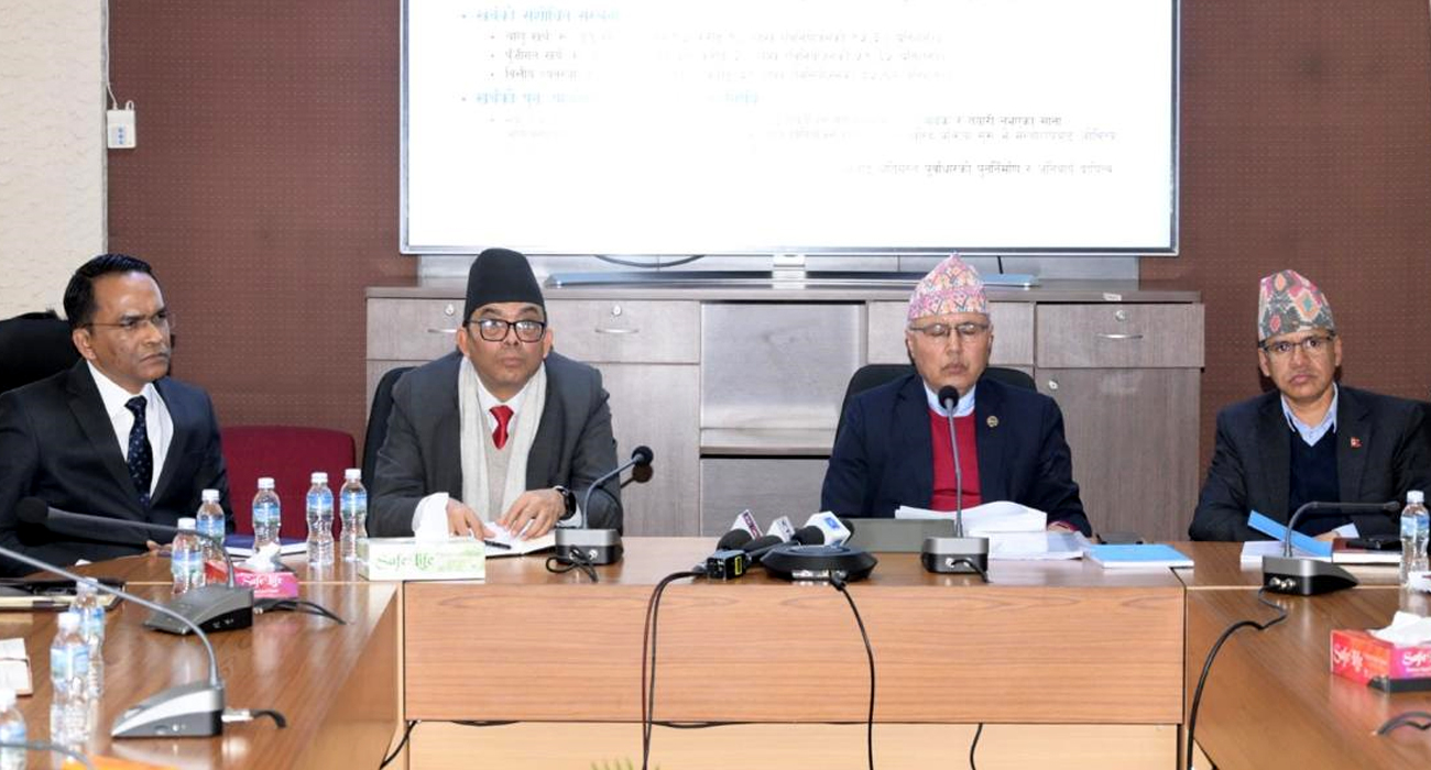 बजेटको अर्धवार्षिक समीक्षाः सुधारका योजना के के ल्याए अर्थमन्त्री खनालले ?