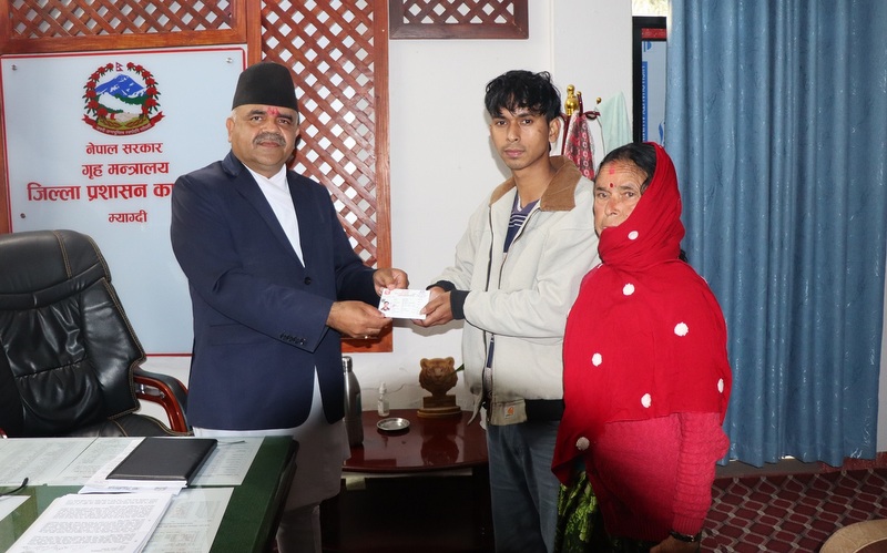 ११ वर्षको पर्खाइपछि आमाको नामबाट नागरिकता