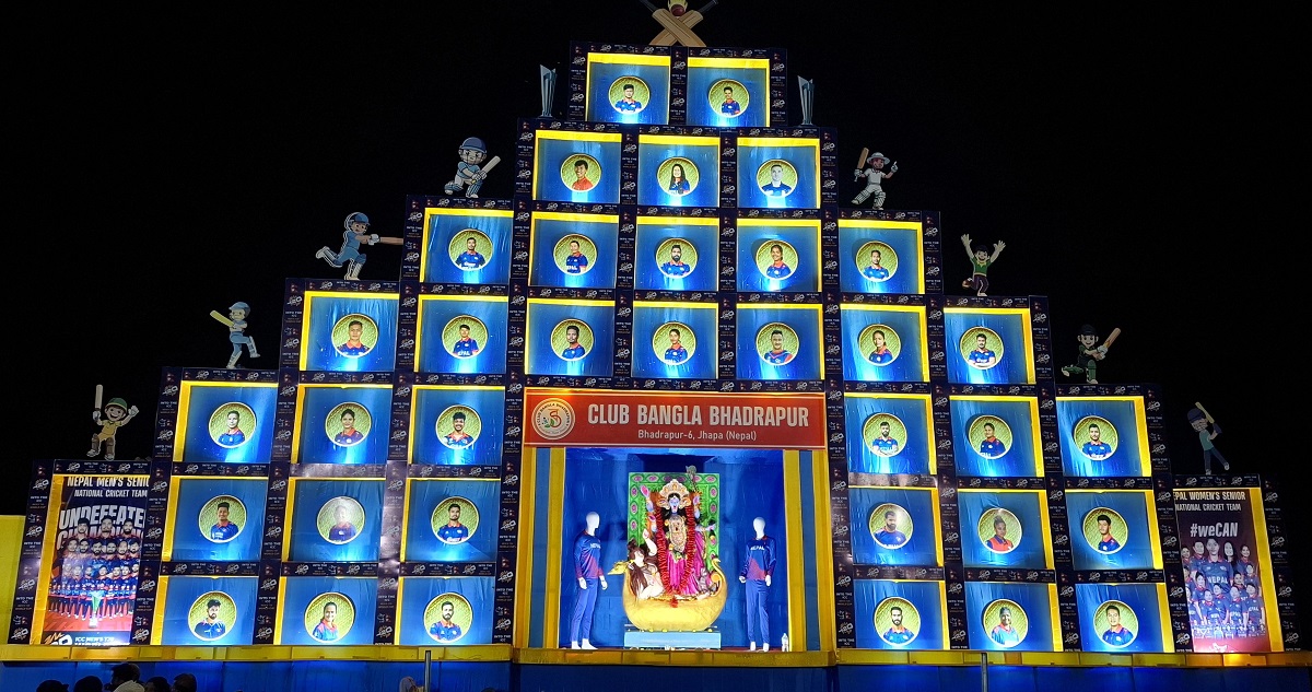 नेपाली क्रिकेट खेलाडीको तस्बिर राखेर कालीपूजा पण्डाल
