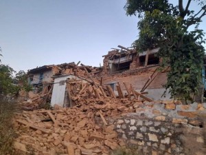 २३ दिनदेखि खुला आकाशमुनि रात बिताइरहेका छन् बारेकोट गाउँपालिकाका भूकम्पपीडित