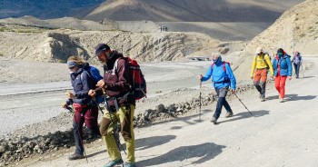 हिमपातको जोखिम भन्दै उच्च हिमाली पदमार्गमा यात्रा नगर्न प्रशासनको आग्रह