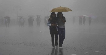 काठमाडौंमा बिहानै मुसलधारे वर्षा, दिउँसो तीन प्रदेशमा वर्षाको सम्भावना