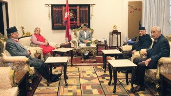 शीतलनिवासमा साढे २ घण्टा छलफल, चुनाव सफल बनाउन राष्ट्रपतिको आग्रह