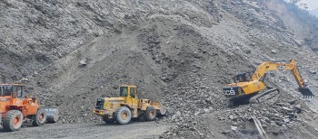 बाढीपहिरोबाट क्षति पुगेका सडकको पुनर्निर्माणमा १२ अर्ब लाग्ने, कुन राजमार्गमा कति क्षति ?