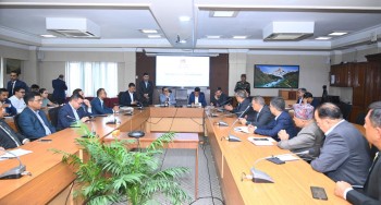 अर्थतन्त्र विस्तार गरेर आर्थिक वृद्धि हासिल गर्न सरकार र बैंकहरूबीच सहकार्य अपरिहार्य छ : अर्थमन्त्री डा. स्वर्णिम वाग्ले