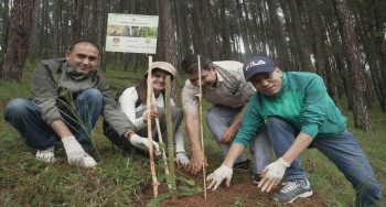 वेष्ट फाइनान्सले ल्यायो ग्रीन सेभिङ्स निक्षेप योजना, हरेक खातावालको तर्फबाट एउटा विरुवा रोपिने