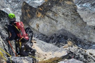 सगरमाथामा एडमण्ड हिलारी र तेञ्जिङ नोर्गे शेर्पाले प्रयोग गरेको बाटो खुल्दै