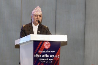 हरेक निर्णय कार्यान्वयन गरिहाल्ने अवस्थामा अर्थ मन्त्रालय छ : मन्त्री खनाल