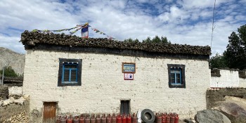 ९६ गाउँका उस्तै छानो, लोघेकर दामोदरकुण्डका सबै घर अब एउटै मापदण्डका 