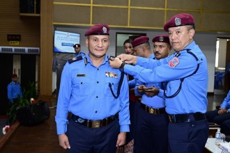 पाँच प्रहरी नायब महानिरीक्षकलाई दर्ज्यानी चिह्न प्रदान