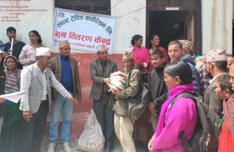 तिलागुफाका जनतालाई पालिकाबाटै नुन, कालिकोटका ३ पालिका केन्द्रमा पुग्यो नुन