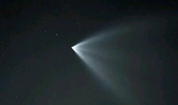 नेपालका विभिन्न स्थानहरूबाट आकाशमा देखिएको उज्यालो दृश्य के हो ?