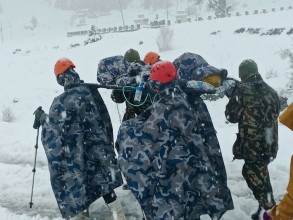 घुमघामको याममा मौसमको चुनौती