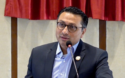 अर्थमन्त्री वाग्लेको सम्पत्ति : चार वटा घर अपार्टमेन्ट, बैंक ब्यालेन्स १ करोड ९० लाख