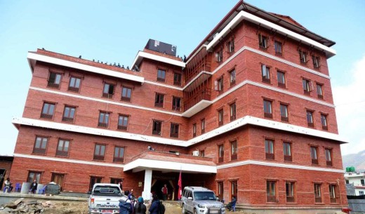 चन्द्रागिरि नगरपालिकाले छिमेकीलाई १० लाखका दरले किन दियो पैसा ? 