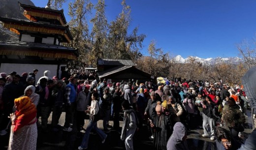 ८ महिनामा काँकडभिट्टाबाट सात हजार ६४२ पर्यटक नेपाल भित्रिए‚ कहाँबाट कति?