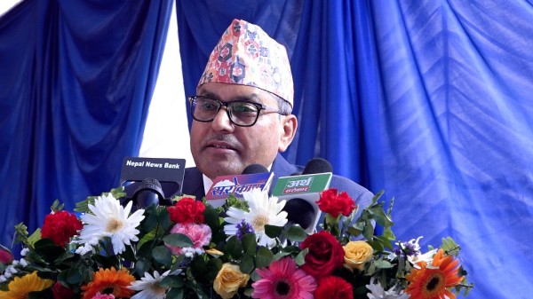 राष्ट्र बैंकले किन रोक्यो महाप्रसाद अधिकारीको १ करोड रुपैयाँ ?