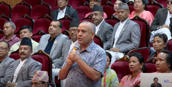 बालेनमाथि खनिए एमाले निकट जनप्रतिनिधि, भनेः काँध थाप्न सक्दैनौँ