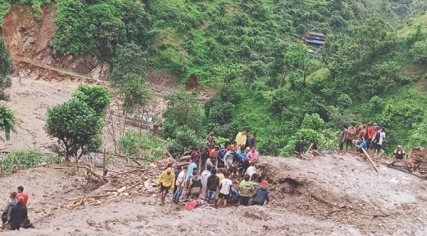लगातारको वर्षासँगै बाढीपहिरोले १० जनाको मृत्यु, कहाँ–कहाँ भयो क्षति ?