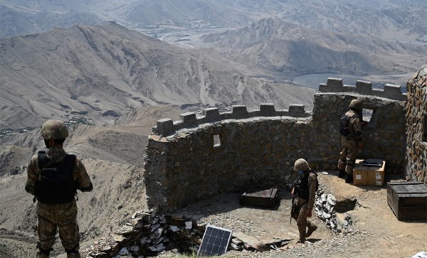 पाकिस्तानी सैन्य चौकीमा तालिबानी आक्रमण, सीमामा भीषण झडप