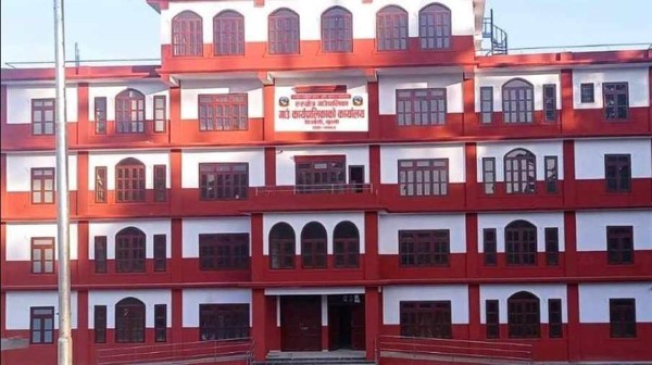 कस्तो छ ३ स्थानीय तह पुग्ने बाटो १ महिना बन्द गराउने साँखराभिर ?