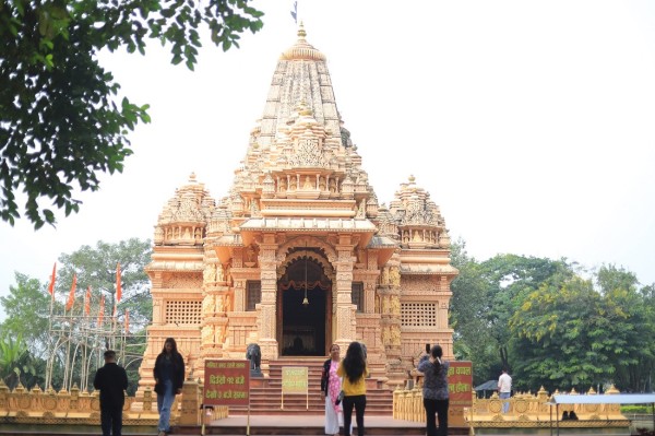 शाश्वतधाममा ५० लाख दर्शनार्थी, हिन्दु र बौद्धमार्गीका लागि उत्कृष्ट धार्मिक गन्तव्य