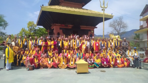 ज्येष्ठ नागरिकलाई महालक्ष्मी नगरपालिकाको तीर्थाटन, वडाको कामसँग दंग छन् स्थानीय