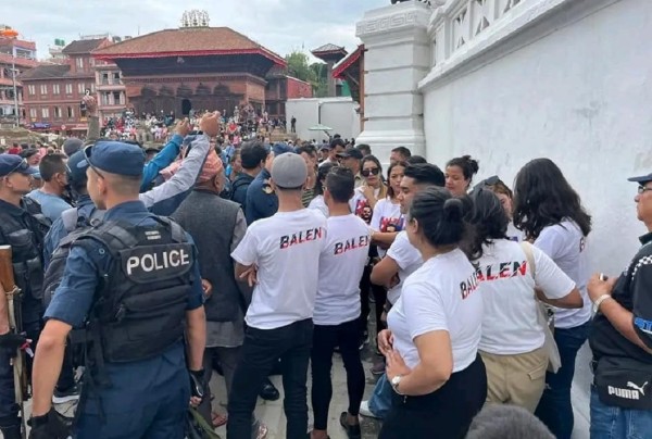 किन लखेटिँदै छन् मेयर बालेनका समर्थक ?