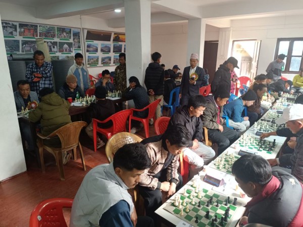 भोजपुर नगरपालिकाका मेयर आलेले जिते चेसको उपाधि 