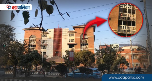 जिल्ला अदालतको जलेको यो झण्डा फेर्ने जिम्मेवारी कसको ?