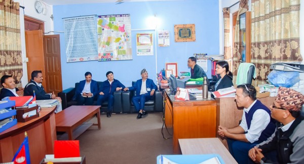 अनलाइन सेवा प्रणाली हेर्न वडा वडा पुग्दैछ काठमाडौँ महानगरपालिका 