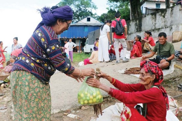 स्थानीय तहका उत्कृष्ट कार्य : जहाँ सामान खरिदबिक्री गर्दा नोट चल्दैन