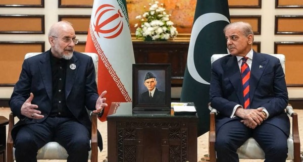 पाकिस्तानमा इरान र अमेरिकाबिच १४ घण्टा भयो वार्ता