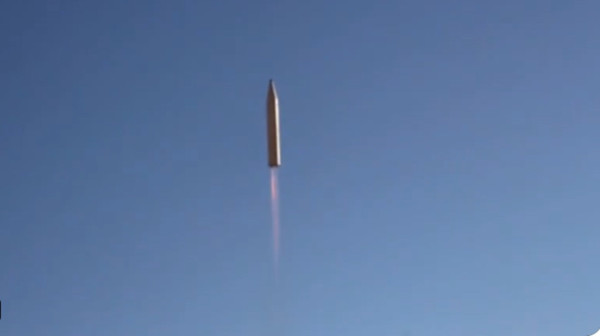 इरानले कतारमा हान्यो ९ ब्यालिस्टिक मिसाइल