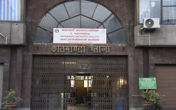 काठमाडौँ महानगरमा गुरागाईंलाई हटाएर भट्टराईलाई लान चलखेल, के भन्छन् संघीय मन्त्री ? 