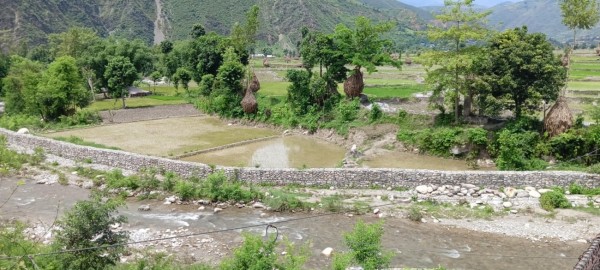 तटबन्ध उचाइ बढाउन टीकापुर–५ का स्थानीयको माग, यस्तो छ कारण