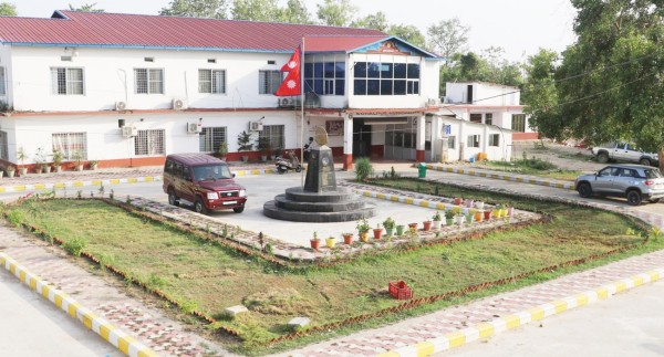 कोहलपुर नगरपालिकाका किसानलाई अनुदानको कृषि सामग्री