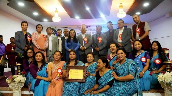 ललितपुर महानगरका १० महिला समूह पुरस्कृत