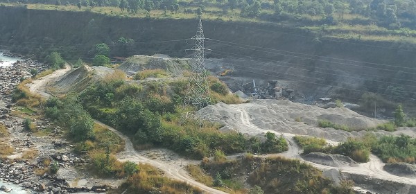 पैसा उठाउने दाउमा अवैध खानीलाई अनुमति, नदिएपछि माछापुच्छ्रे गाउँपालिकाले देखायो यो गति 