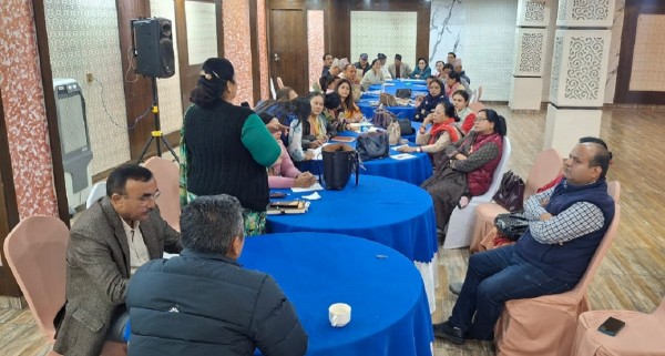 पार्टी महाधिवेशन वैशाख २५ देखि २८ गतेसम्म गर्नुपर्ने संस्थापन पक्षको प्रस्ताव