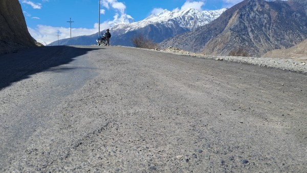 स्थानीय सडक निर्माणमा बदमासी, स्थानीय सरकारले सोध्यो स्पष्टीकरण 