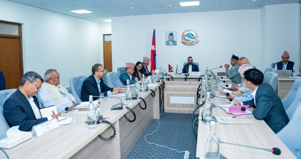 संविधान संशोधनका लागि गठित कार्यदलको छलफलमा कसले के भने ?