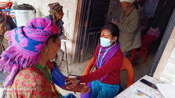 सिमकोटका दलितको निःशुल्क स्वास्थ्य बीमा, ठेहेगाउँमा स्वास्थ्य शिविर