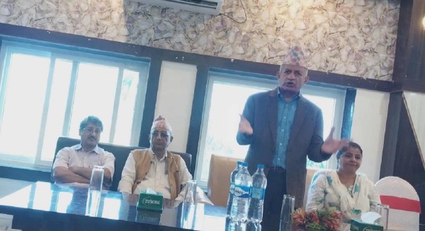 एमालेले चुनावको तयारी र संसद पुनर्स्थापनाको मुद्दा सँगसँगै अगाडि बढाउने 