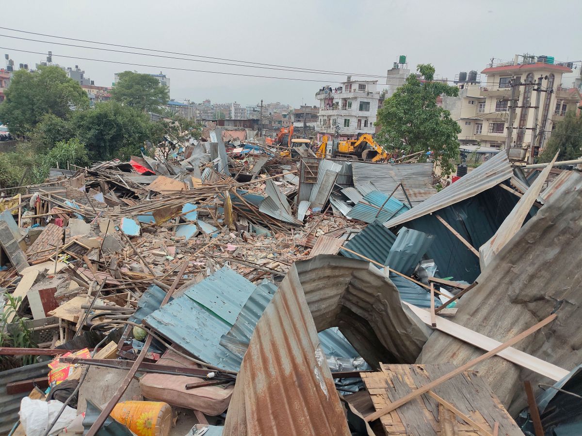 सरकारको एक्सन जारीः उपत्यकाको नदी किनाराका बस्ती खाली गराउने कार्य निरन्तर