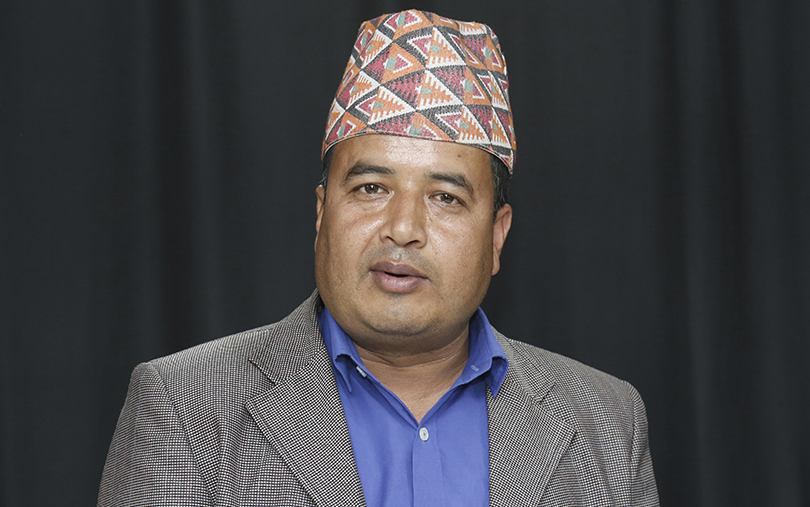 एमाले नेता महेश बस्नेतसँग प्रहरीको साइबर ब्युरोले लियो बयान