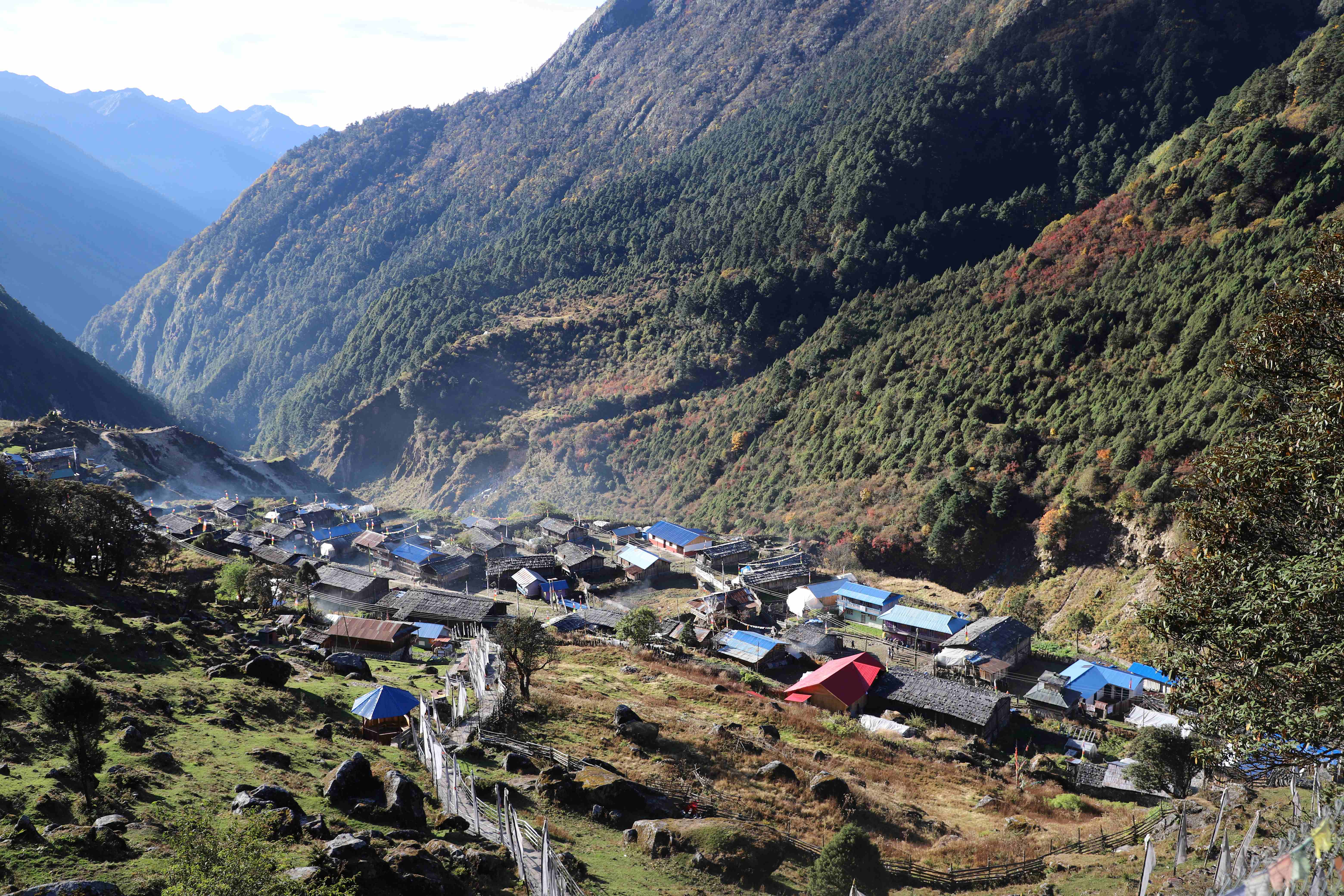 ताप्लेजुङको व्यापारिक नाका ओलाङचुङगोला पुनः सञ्चालनमा
