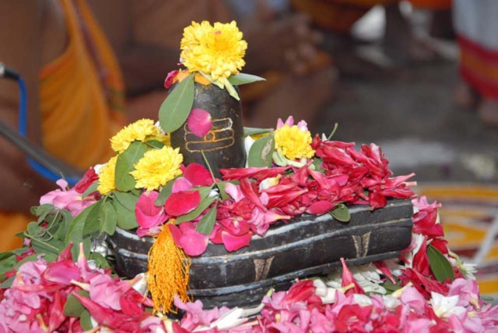 आज साउने सङ्क्रान्ति पर्व, स्नान र दान गरी मनाइँदै