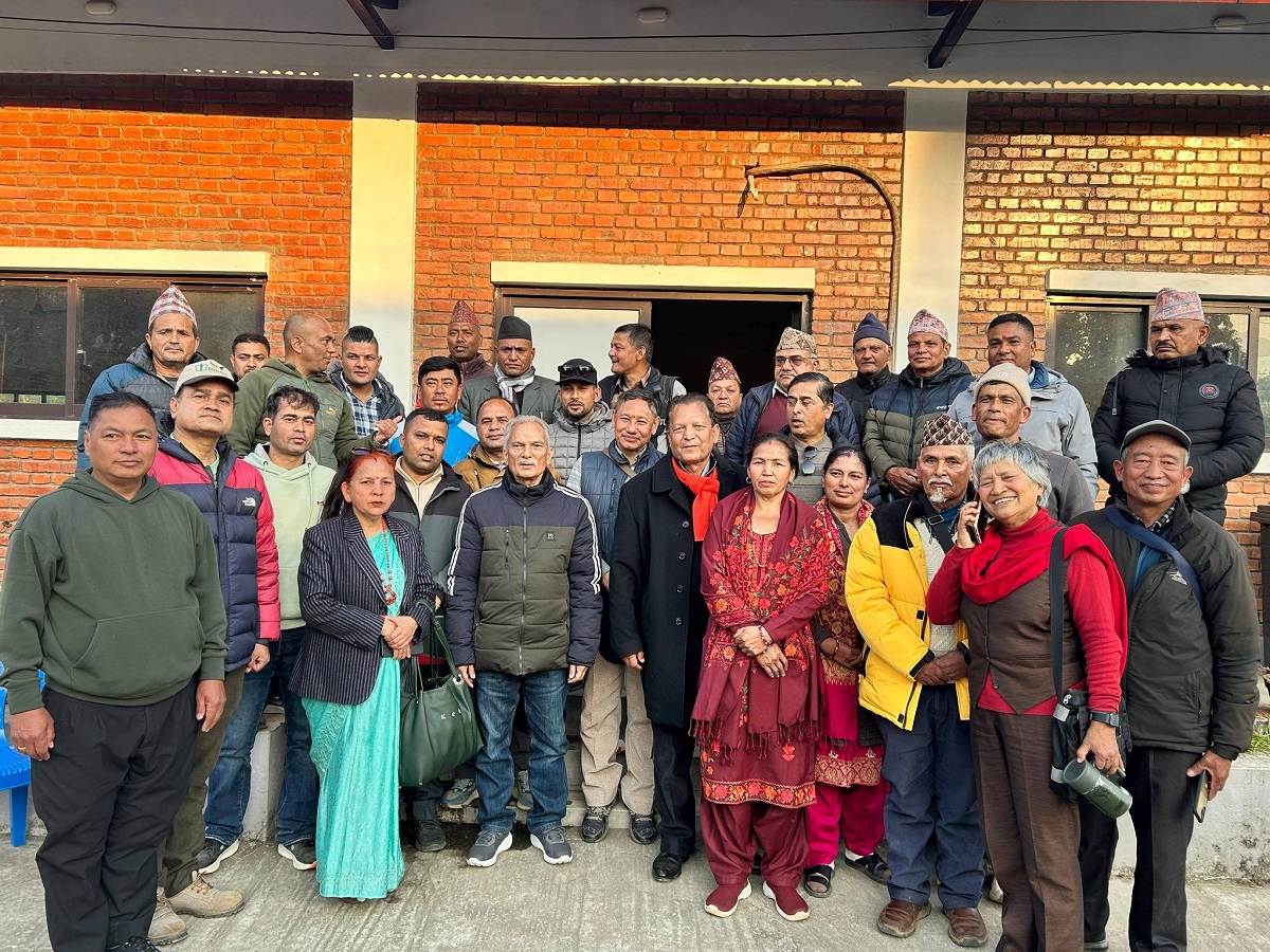 आँखा चिह्नमा बाबुराम भट्टराई गोरखा–२ बाट चुनाव लड्ने