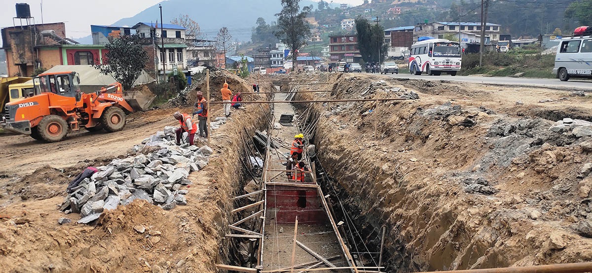 वर्षाले उपत्यकाकै सडकमा एकतर्फी सवारी, सुर्यविनायक–जगाती सडकमा भएको के हो ?